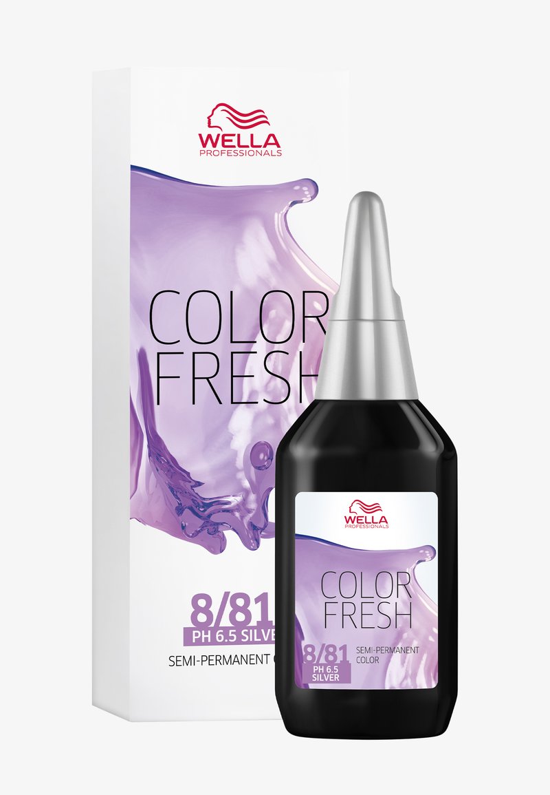 Wella Color Fresh semi-permanente haarkleur in een zwarte fles, met een zilveren applicatortip, en een paarse, draaiende grafiek op de verpakking.
