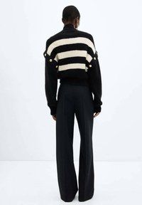 Mango Sweter