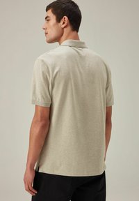 Next REGULAR - Polo majica - neutral brown marl