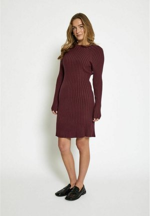 PEPPERCORN ANNA OVER KNEE - Robe fourreau - tawny port