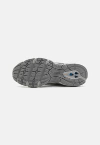 New Balance Sneakers - grey