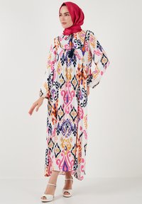 LELA REGULAR FIT - Denní šaty - fuchsia