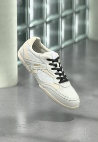 Δεν επιλέχθηκε, open white