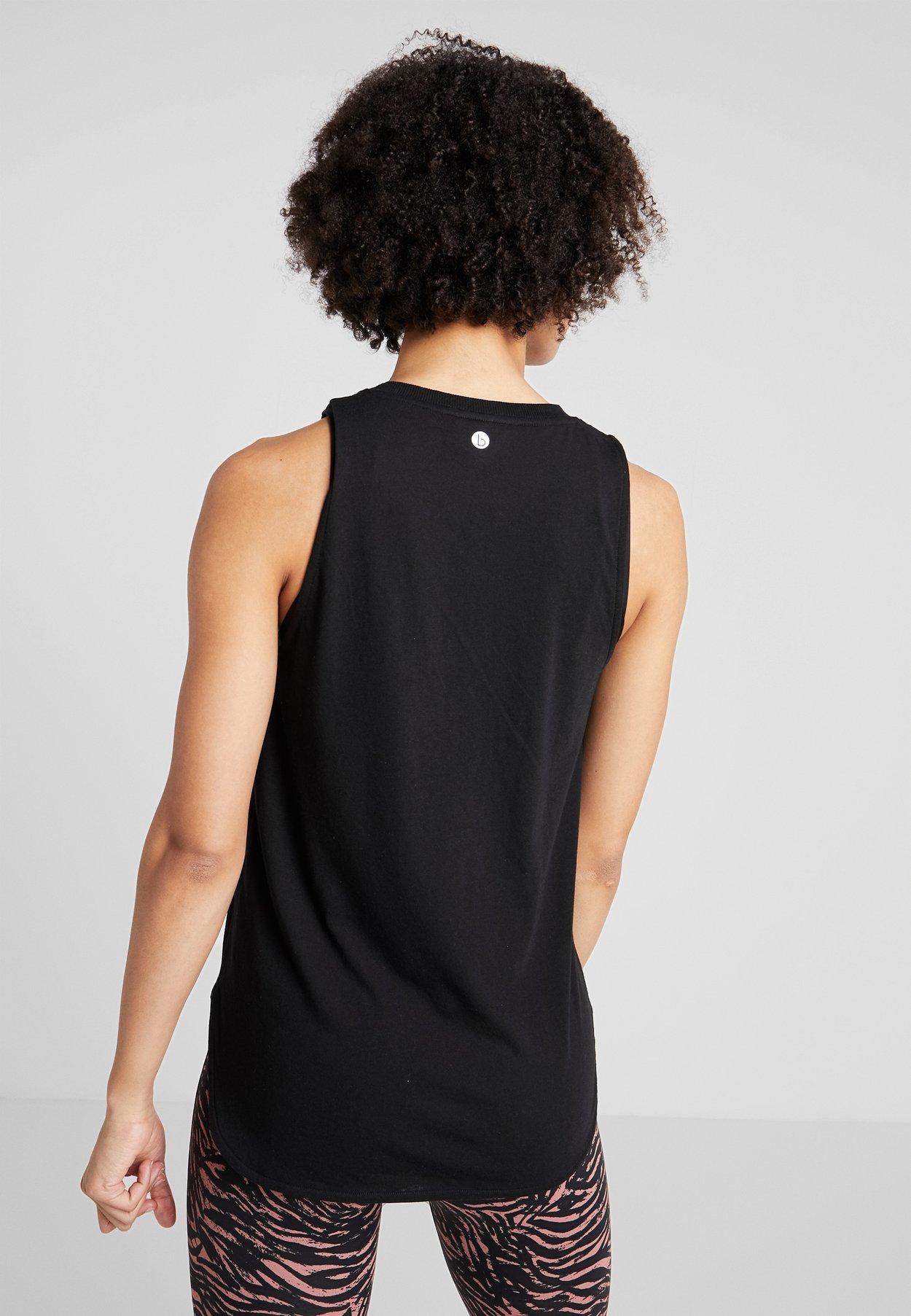 ACTIVE CURVE TANK