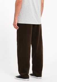 Volcom FREAZY LOOSE - Pantaloni - dark brown