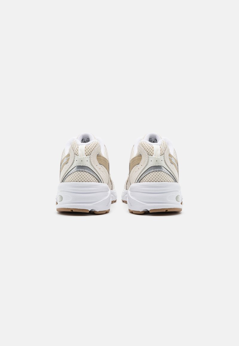 New Balance MR530 UNISEX - Sneaker low - offwhite/sand/offwhite  