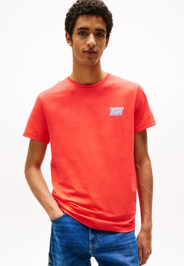 SLIM BUBBLE PRINT TEE - Print T-shirt - bright vermillion