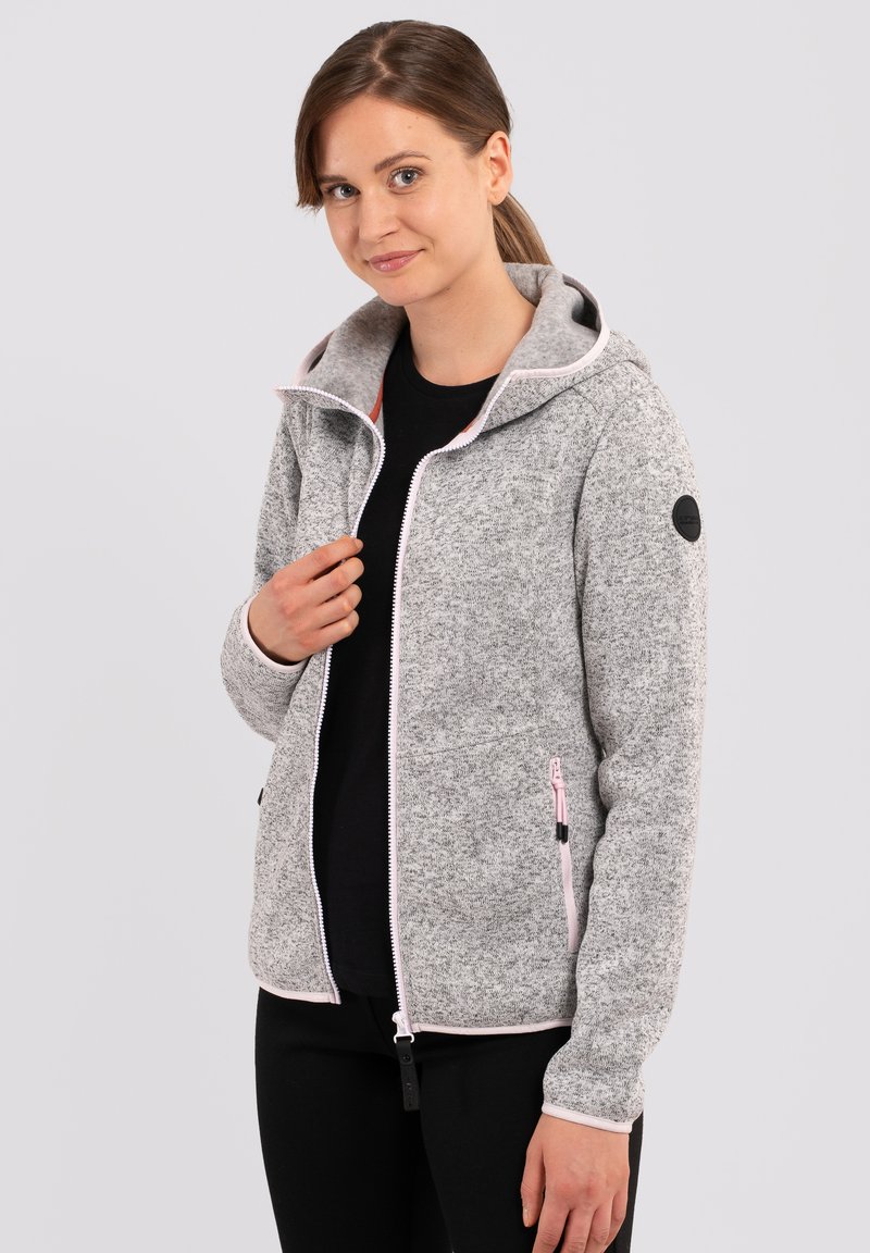 Grau-fleece Jacke mit Kapuze, pinken Reißverschlussakzenten und einem runden Logo auf dem linken Arm. Verfügt über einen strukturierten Strick und Fronttaschen.