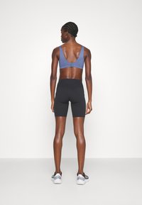 Nike Performance Leggingek - black/(black)