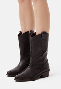 L37 ON THE ROCKS - Cowboy/Biker boots - brown