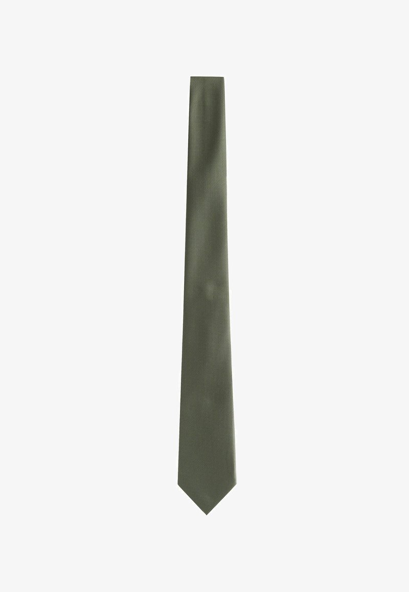 Cravate vert olive avec une surface texturée, présentant un design slim qui se rétrécit vers une extrémité pointue. Fabriquée en tissu tissé.