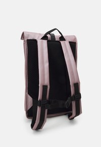 Rains ROLLTOP UNISEX - Batoh - muse