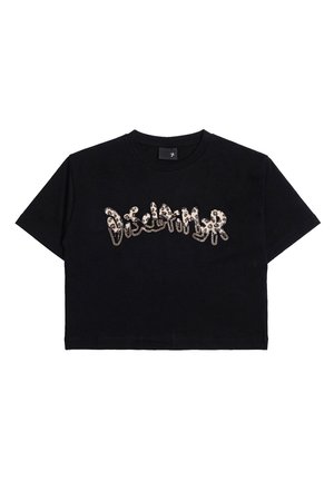 Maglietta cropped nera con scritta "DISTURBIA" a stampa leopardata sul petto con carattere in stile catena.