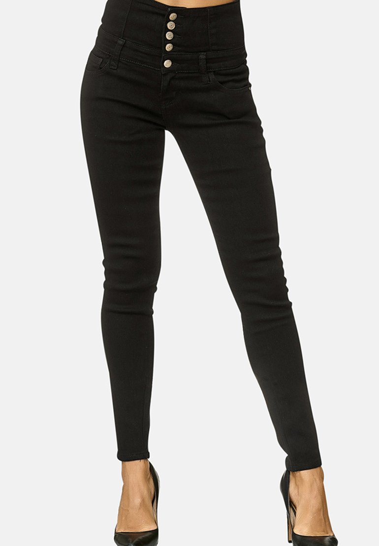 Jeans negros de tiro alto con una silueta ajustada, que cuentan con un cierre frontal con botón, cuatro bolsillos y una textura suave.