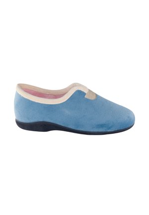 Zapatillas azules hechas de material suave con un ribete y un interior color crema, que presentan una suela negra y plana y un diseño sencillo.