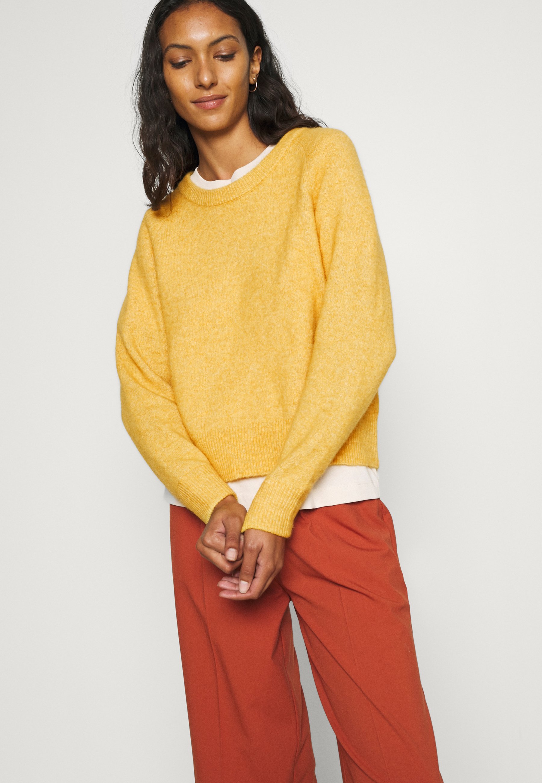 samsoe samsoe yellow jumper