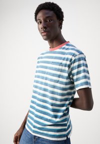 Scotch & Soda STRIPE POCKET - T-shirts print - off white harbour teal multicolour