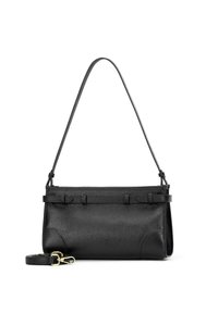 Borsa a tracolla in pelle nera con finitura testurizzata, una tracolla staccabile e dettagli sottili che presentano piccole cinghie sulla parte anteriore.