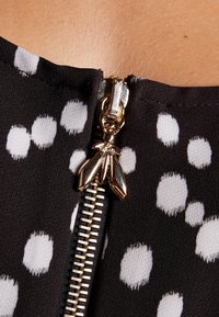 Patrizia Pepe Vapaa-ajan mekko - black