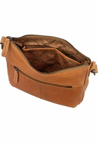 Borsa a spalla in pelle marrone con un compartimento principale con zip e una tasca esterna. L'interno è caratterizzato da una fodera in tessuto liscio e scomparti.