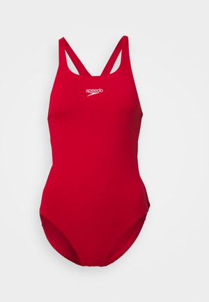 Costum de baie roșu, dintr-o bucată, cu un design racerback, realizat dintr-un material neted și elastic. Prezintă un mic logo alb pe piept.