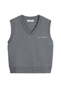 Graue ärmellose V-Ausschnitt-Pulloverweste mit geripptem Abschluss und kleinem "marc o polo denim" Logo auf der Brust.