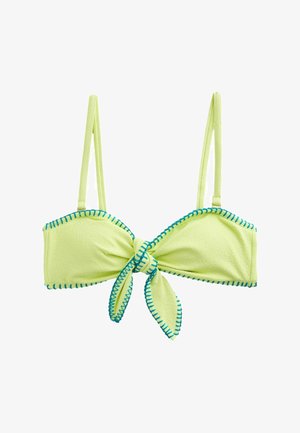 Haut de bikini vert clair avec des bretelles fines, des bords cousus bleus et un détail noué à l'avant.