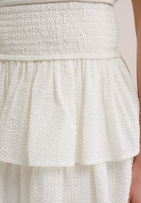 WE Fashion A-linjekjol - weiß