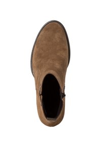 Stivale alla caviglia in suede marrone con punta rotonda, zip laterale e dettagli cuciti lungo la suola. Texture liscia e design minimale.