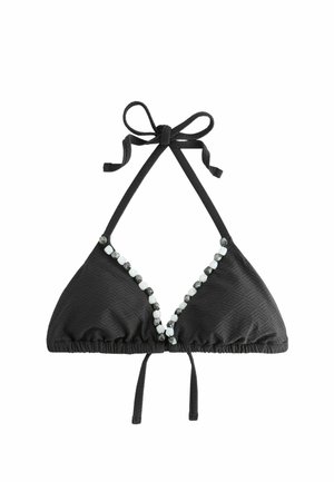 Top de bikini triunghi negru din material texturat, cu legături la gât și mărgele albe decorative de-a lungul decolteului.