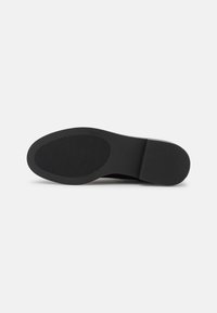 Even&Odd Wide Fit Botki na platformie