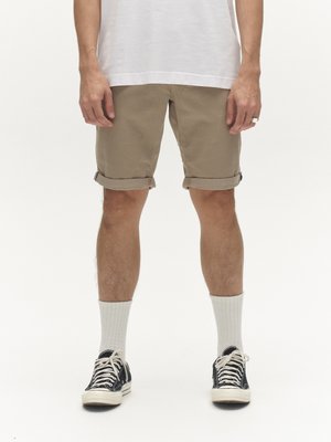Gabba JASON K3995 SANZA SHORTS - Shorts - coriander