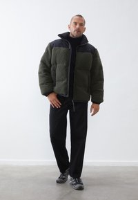 Pier One Winterjacke - teal/black