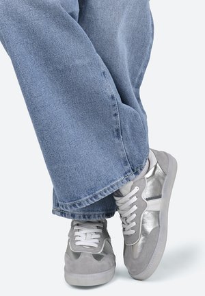 SNEAKER RONJA - Sneakers laag - grau/silber