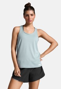 Unselected, smoke blue-white reflective