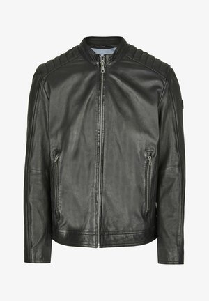 Črna usnjena jakna z dvignjenim ovratnikom, sprednjim zadrgo, dvema stranskima žepoma z zadrgo in prešito podrobnostjo na ramenih. Gladka tekstura.