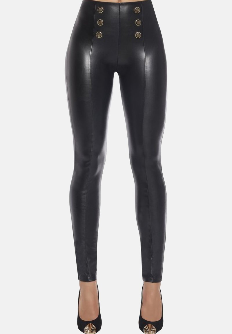 Czarne legginsy z ekoskóry o wysokim stanie z gładką fakturą, z ozdobnymi guzikami w kolorze złotym w talii oraz dopasowanym fasonem.