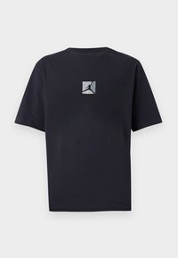 Επιλέχθηκε, black