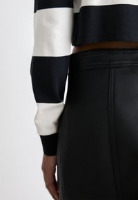 DKNY FASHION STRIPE LONG SLEEVES - T-shirt à manches longues - multi black/ white