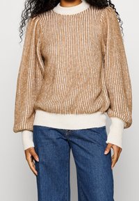 YAS Tall Sweter
