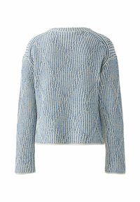 Gebreide trui met structuur in lichtblauw en wit, met een diamantenpatroon en lange mouwen. Ronde hals met geribde afwerking.