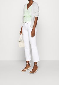 Abercrombie & Fitch Kofta - white