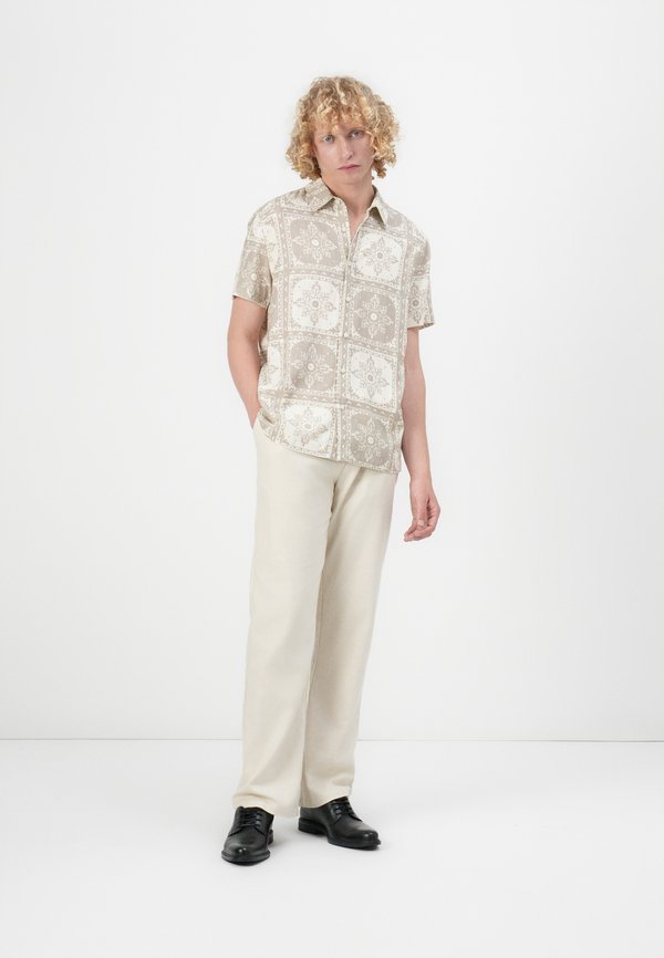 MOSLEY TILE - Shirt - pasadena2