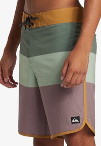 Quiksilver SURF  - Bañador corto - pmr