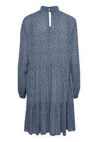 Vestido largo de manga larga azul con estampado de hojas negras, cintura fruncida, falda de capas y escote en la espalda con forma de clave con cierre de botón.