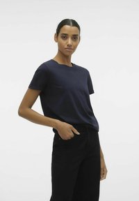 Vero Moda VMPAULA - Βασικό μπλουζάκι - navy blazer