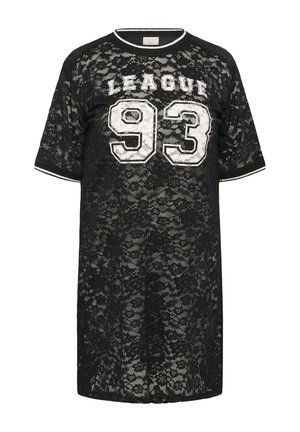 Sort kortærmet blondekjole med hvid kant, med teksten "LEAGUE 93" i stor, hvid varsity-stil skrift på forsiden.