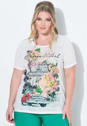 Weißes T-Shirt mit kurzen Ärmeln, farbenfrohem Blumenmuster und Grafik eines Oldtimers. Hat einen Rundhalsausschnitt und strukturierten Stoff.