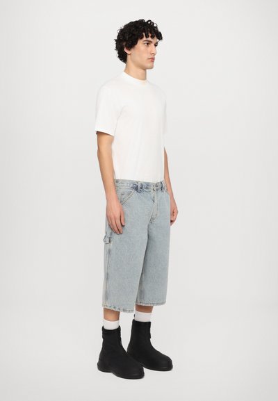 Noon Goons RUNAWAY - Kratke hlače od trapera - washed blue
