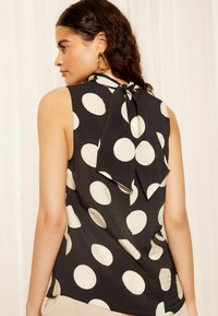 Friends Like These SLEEVELESS HIGH NECK REGULAR FIT - Top - black white